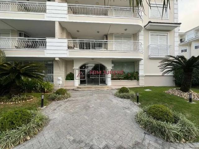 Apartamento venda em Região Geográfica Imediata de Florianópolis, Desterro