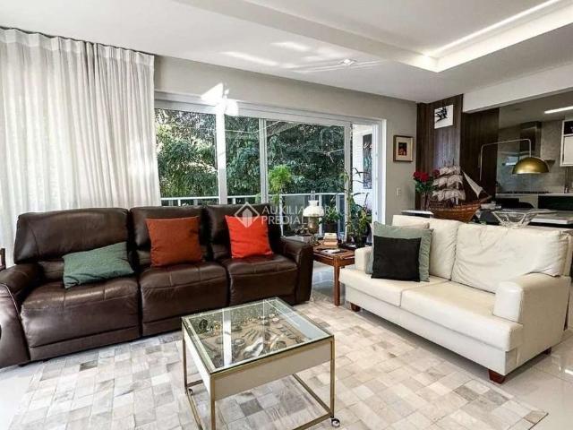 Apartamento venda em Região Geográfica Imediata de Florianópolis, Desterro