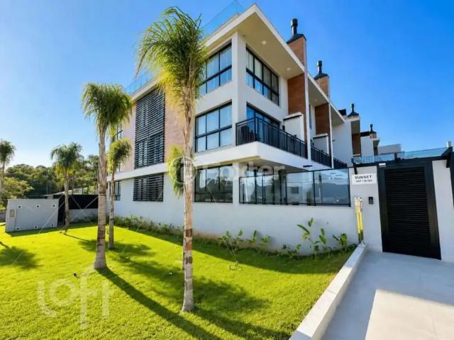 Apartamento venda em Região Geográfica Imediata de Florianópolis, Desterro