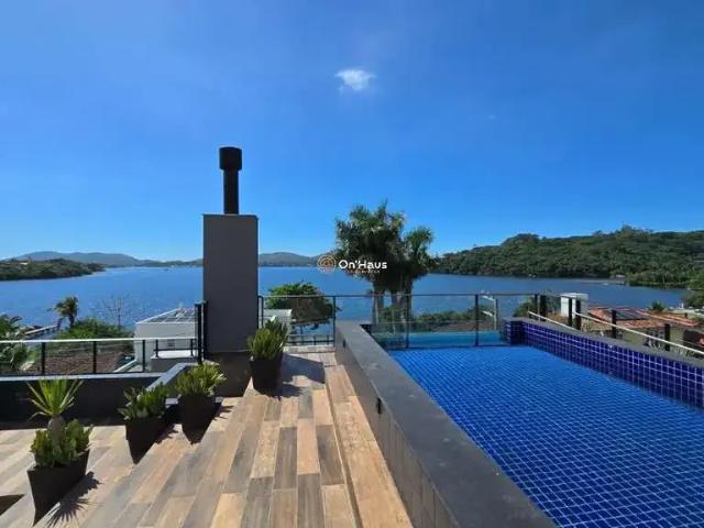 Apartamento venda em Região Geográfica Imediata de Florianópolis, Desterro