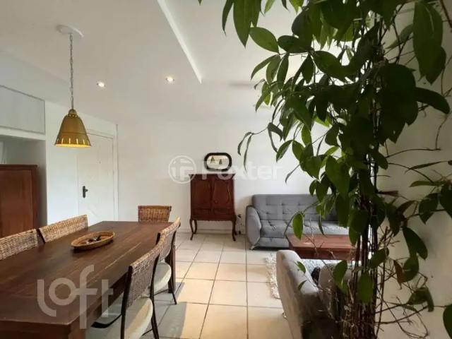 Apartamento venda em Região Geográfica Imediata de Florianópolis, Desterro