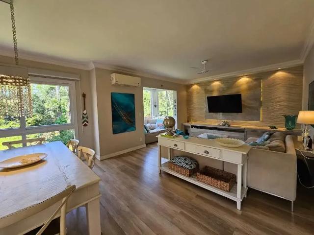 Apartamento venda em Região Geográfica Imediata de Florianópolis, Desterro
