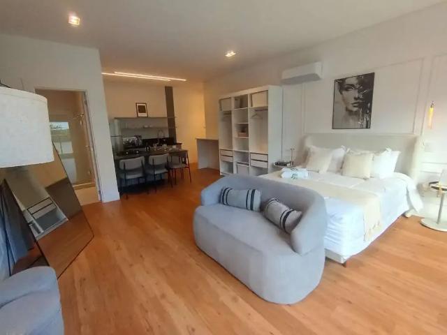 Apartamento venda em Região Geográfica Imediata de Florianópolis, Desterro