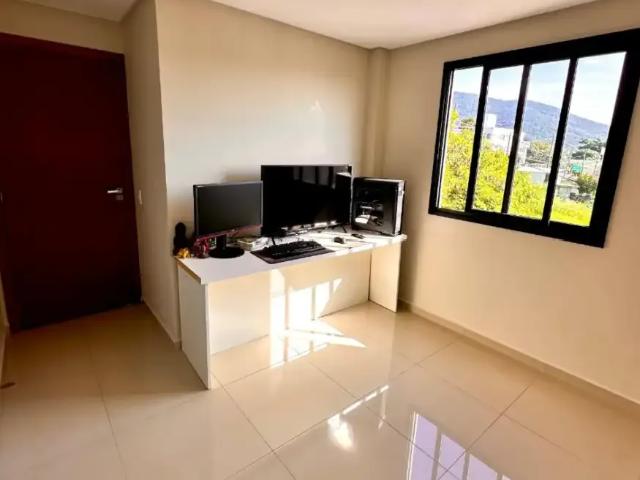 Apartamento venda em Região Geográfica Imediata de Florianópolis, Desterro