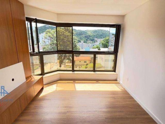 Apartamento venda em Região Geográfica Imediata de Florianópolis, Desterro
