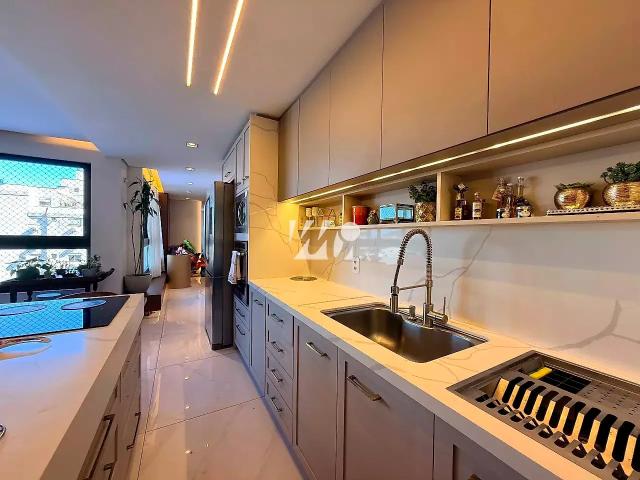 Apartamento venda em Região Geográfica Imediata de Florianópolis, Desterro
