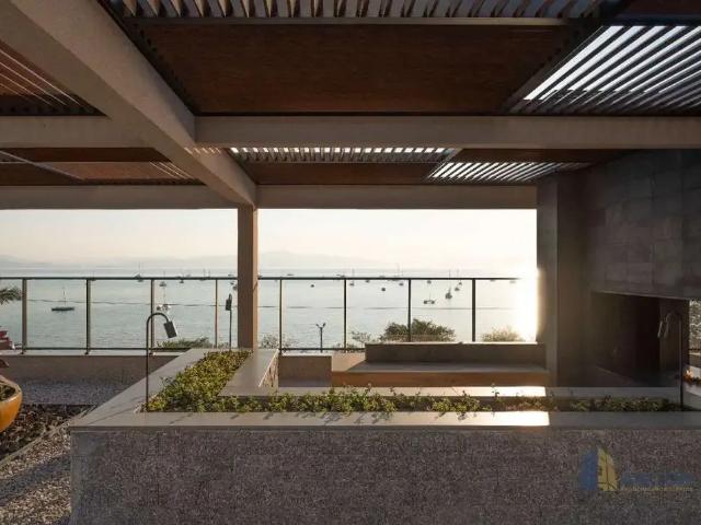 Apartamento venda em Região Geográfica Imediata de Florianópolis, Desterro
