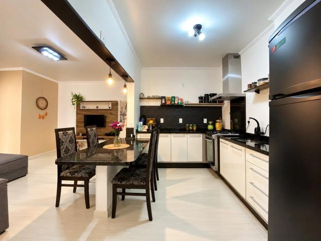Apartamento venda em Serrinha, Florianópolis
