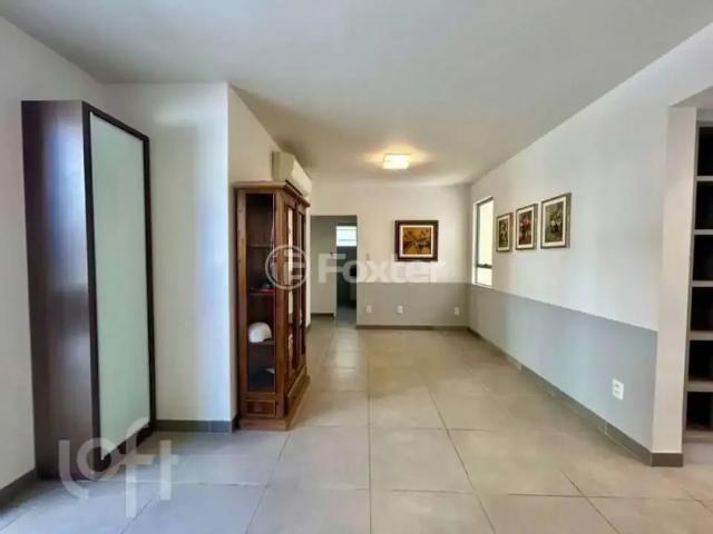 Apartamento venda em Região Geográfica Imediata de Florianópolis, Desterro