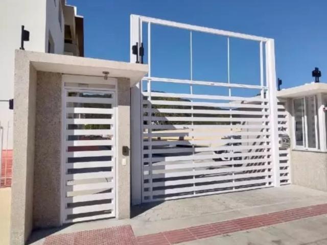Apartamento venda em Região Geográfica Imediata de Florianópolis, Desterro