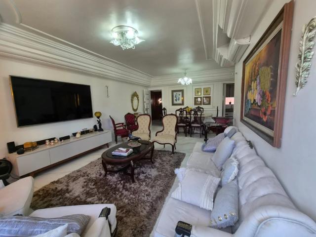 Apartamento venda em Região Geográfica Imediata de Fortaleza, Fortaleza