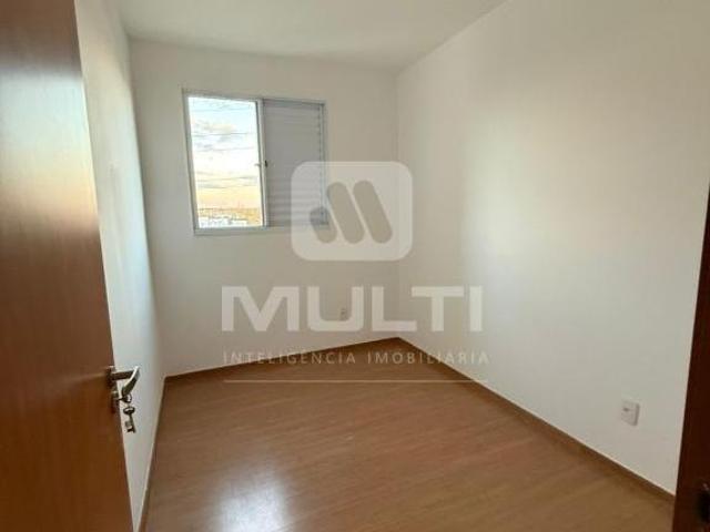 Apartamento venda em Região Geográfica Imediata de Uberlândia, Oliveira Fortes