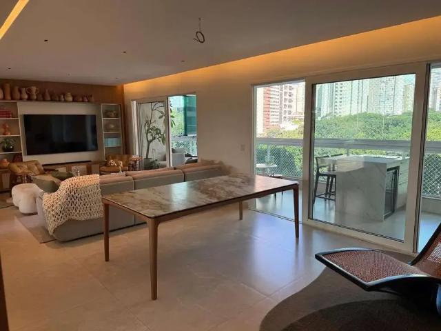 Apartamento venda em Região Geográfica Imediata de Goiânia, Goiânia