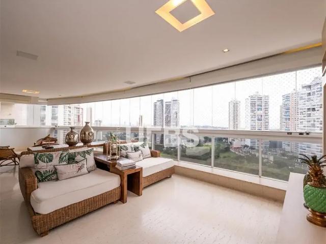 Apartamento venda em Região Geográfica Imediata de Goiânia, Goiânia