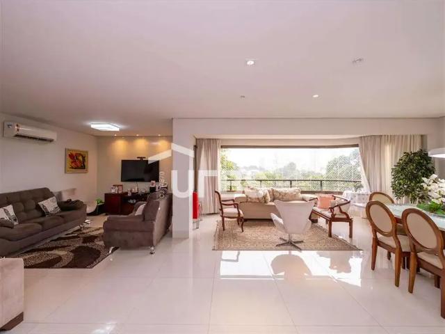 Apartamento venda em Região Geográfica Imediata de Goiânia, Goiânia