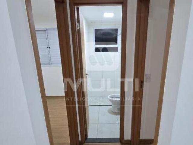 Apartamento venda em Região Geográfica Imediata de Uberlândia, Oliveira Fortes