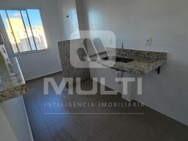 Apartamento venda em Região Geográfica Imediata de Uberlândia, Oliveira Fortes