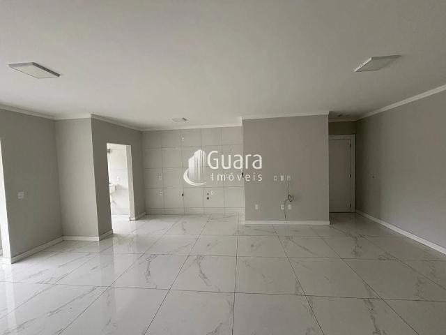 Apartamento venda em Amizade, Guaramirim