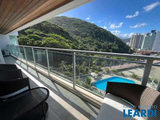 Apartamento venda em Guarujá