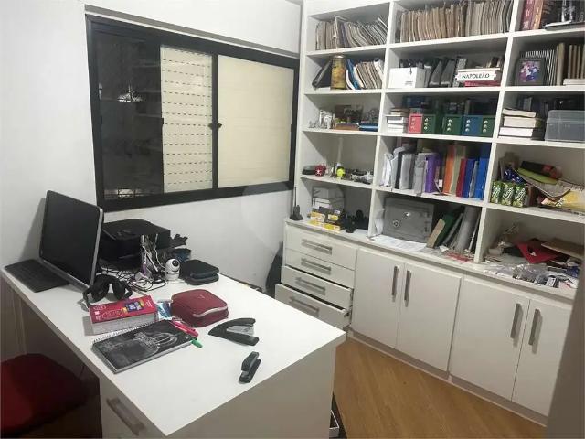 Apartamento venda em Região Imediata de São Paulo, Região Metropolitana de São Paulo