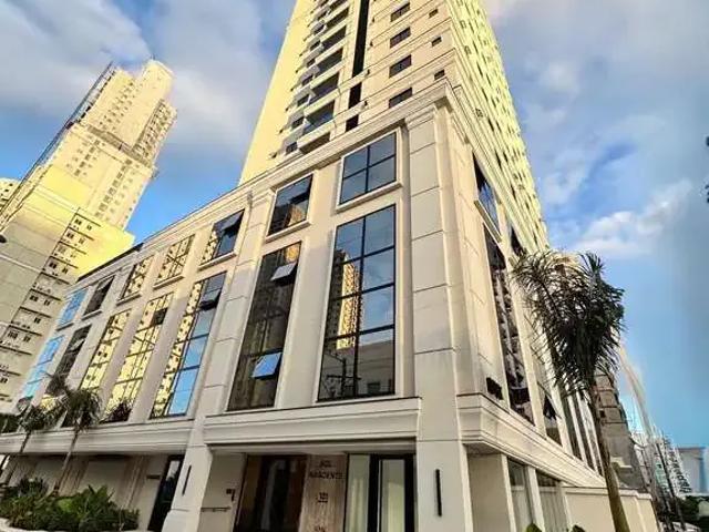 Apartamento venda em Meia Praia, Itapema