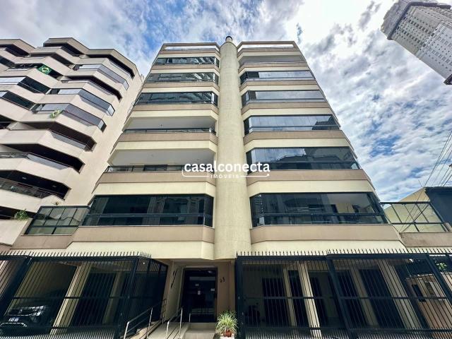 Apartamento venda em Meia Praia, Itapema
