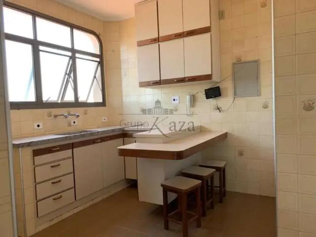Apartamento venda em Região Imediata de São José dos Campos, Região Metropolitana do Vale do Paraíba e Litoral Norte