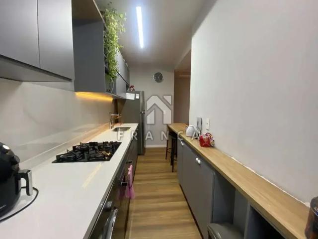 Apartamento venda em Região Imediata de São José dos Campos, Região Metropolitana do Vale do Paraíba e Litoral Norte