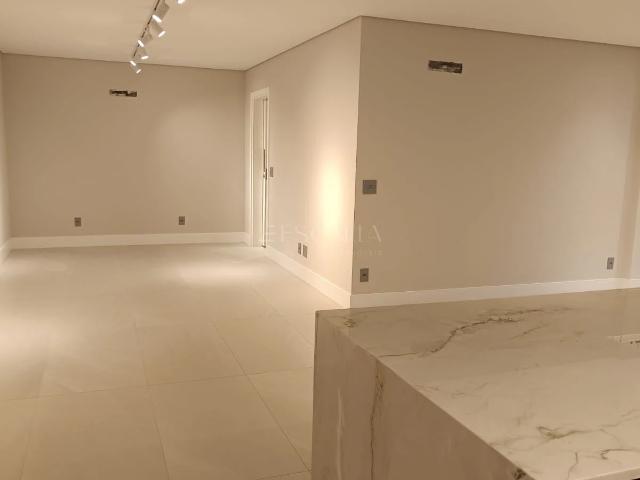 Apartamento venda em Bucarein, Joinville