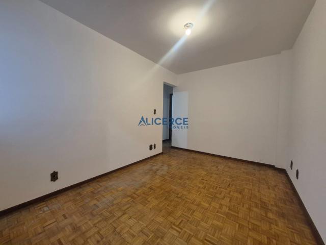 Apartamento venda em Cascatinha, Juiz de Fora