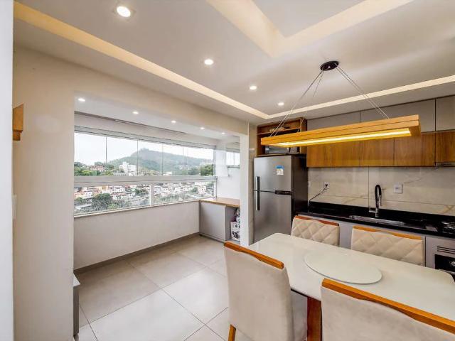 Apartamento venda em Teixeiras, Juiz de Fora