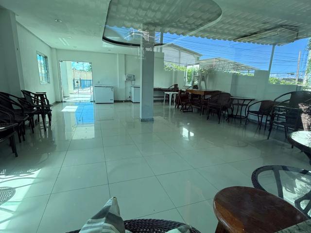 Apartamento venda em Lauro de Freitas