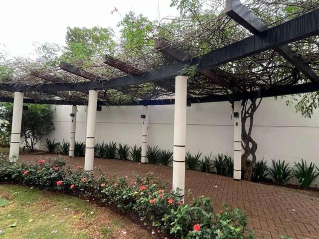 Apartamento venda em Região Geográfica Imediata de Londrina, Londrina
