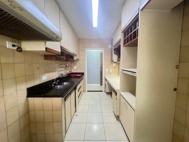 Apartamento venda em Região Geográfica Imediata de Londrina, Londrina