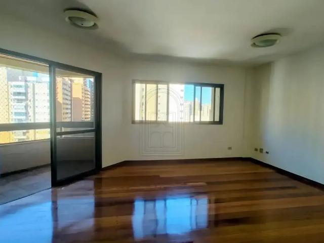 Apartamento venda em Região Geográfica Imediata de Londrina, Londrina