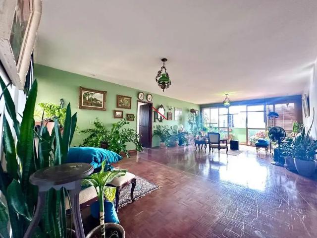 Apartamento venda em Região Geográfica Imediata de Londrina, Londrina