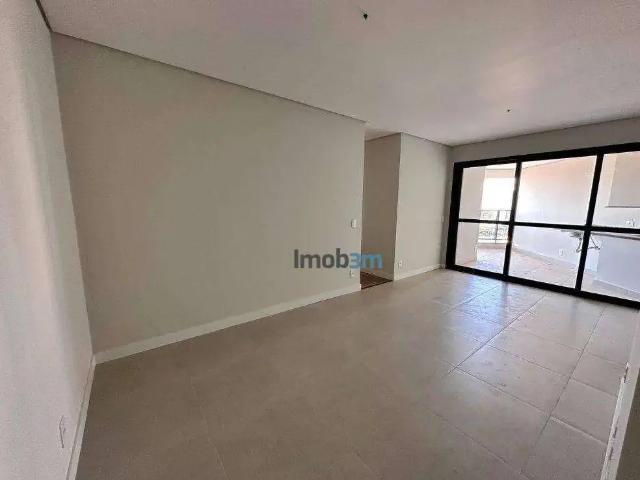 Apartamento venda em Região Geográfica Imediata de Londrina, Londrina