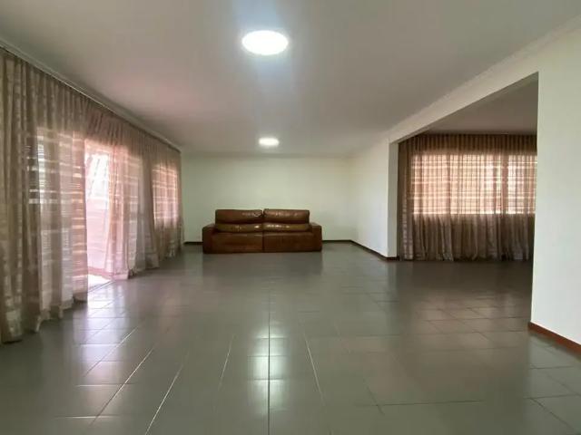 Apartamento venda em Região Geográfica Imediata de Londrina, Londrina