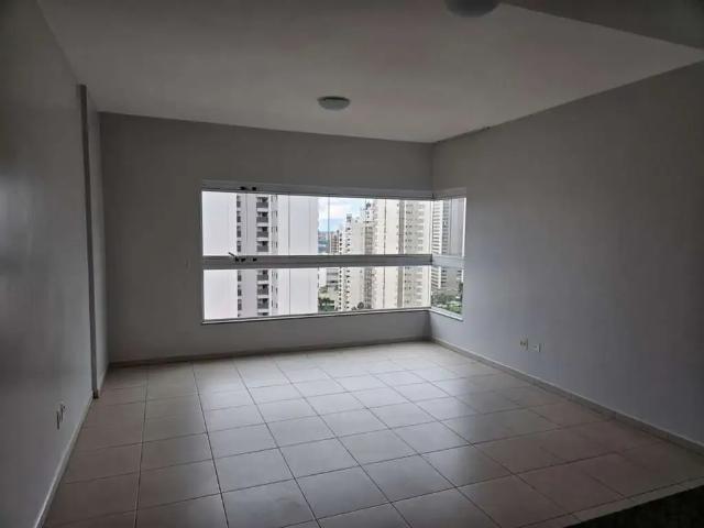 Apartamento venda em Região Geográfica Imediata de Londrina, Londrina