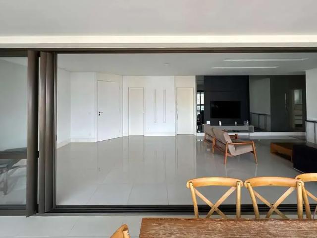 Apartamento venda em Região Geográfica Imediata de Londrina, Londrina