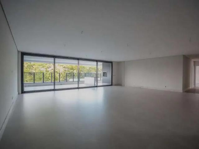 Apartamento venda em Tucanos, Londrina