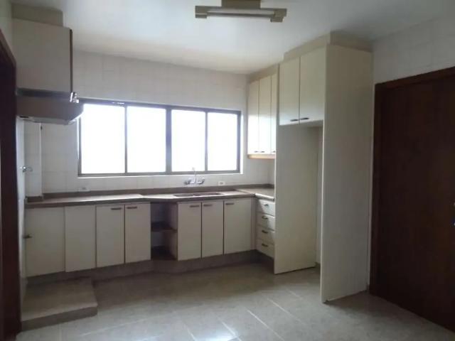 Apartamento venda em Região Geográfica Imediata de Londrina, Londrina
