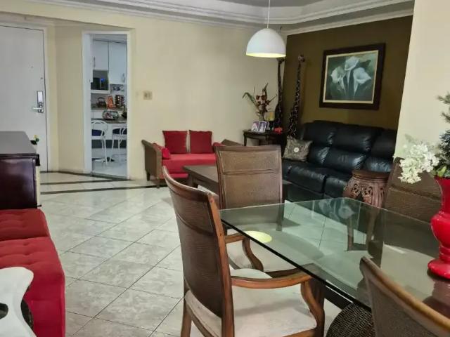 Apartamento venda em Região Geográfica Imediata de Macaé-Rio das Ostras, Macaé