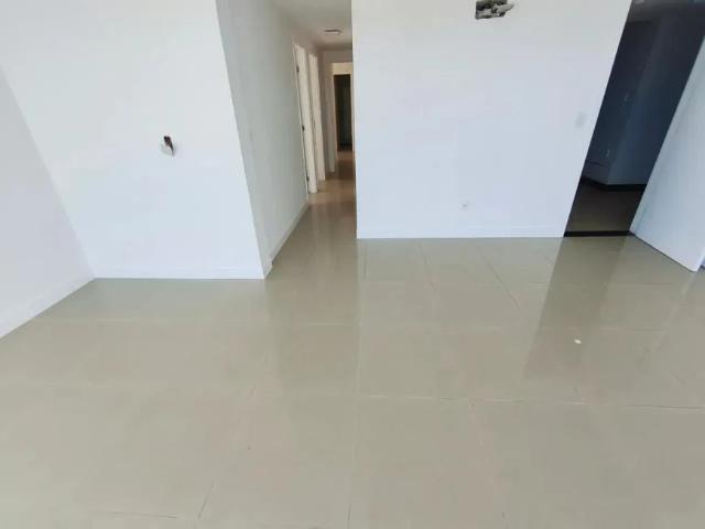 Apartamento venda em Macaé