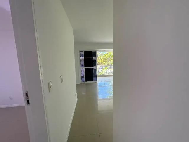 Apartamento venda em Região Geográfica Imediata de Macaé-Rio das Ostras, Macaé