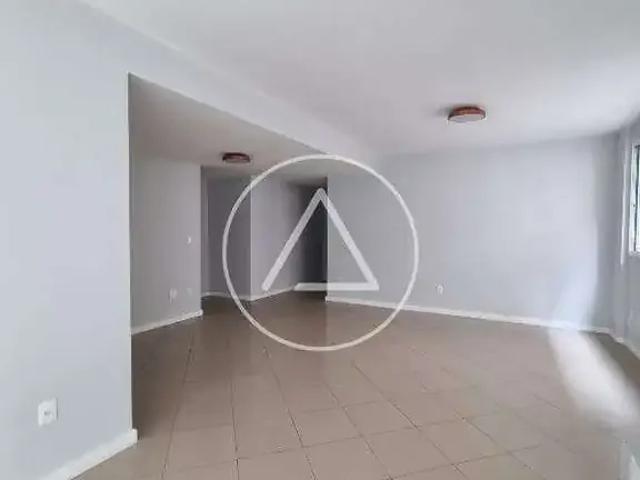 Apartamento venda em Região Geográfica Imediata de Macaé-Rio das Ostras, Macaé