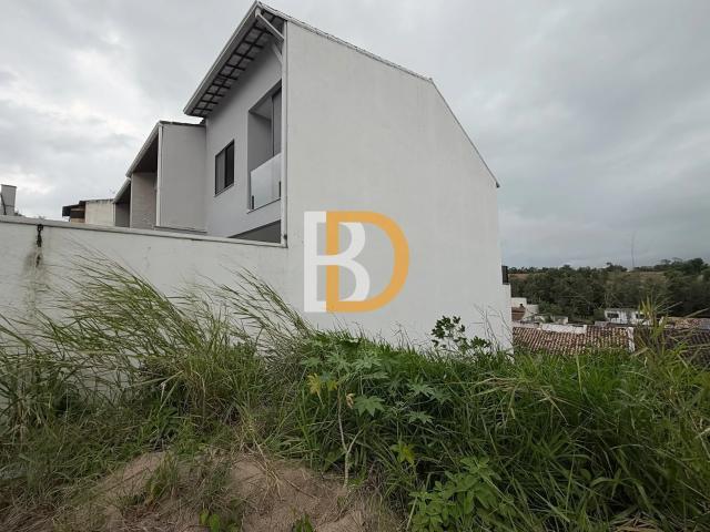 Apartamento venda em Macaé