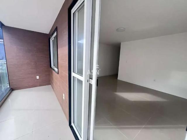 Apartamento venda em Região Geográfica Imediata de Macaé-Rio das Ostras, Macaé