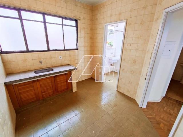 Apartamento venda em Marília