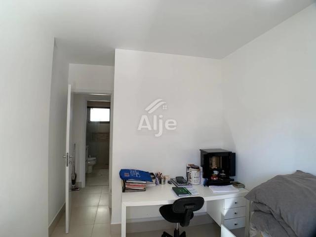 Apartamento venda em Marília